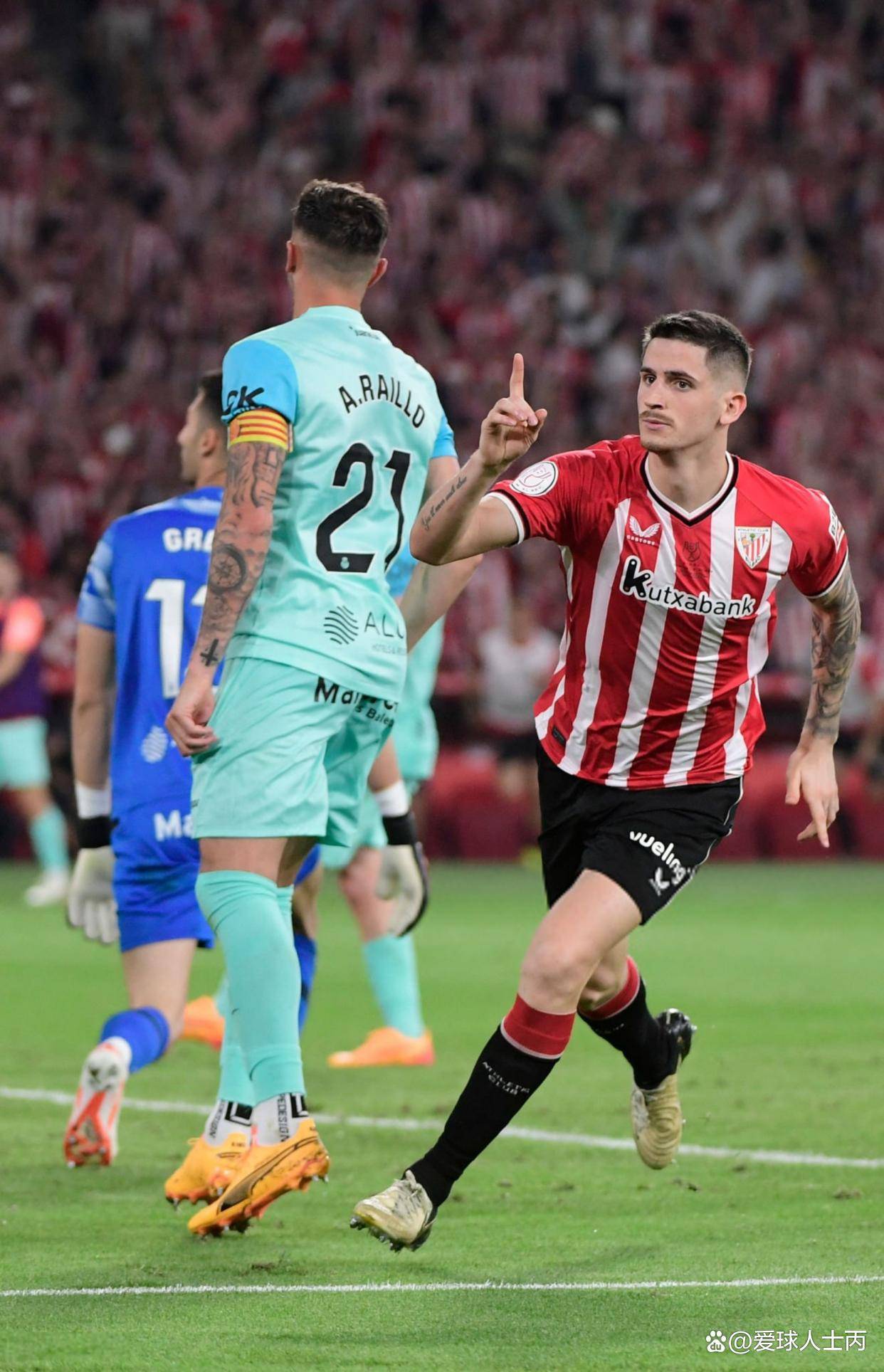 包含今晚突围战来临,拜仁慕尼黑围绕西甲强势反弹,底气十足,训练强度明显提升的词条 包含今晚突围战来临,拜仁慕尼黑围绕西甲强势反弹,底气十足,训练强度明显提升的词条